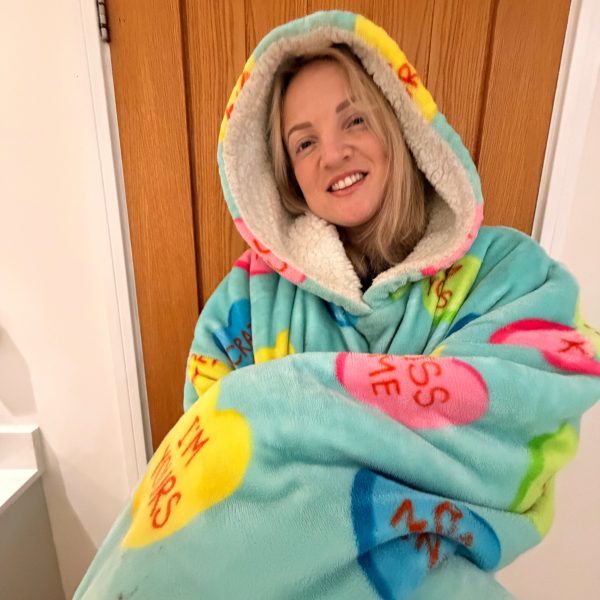 🎀✨ WIN A LUXURY OODIE ORIGINAL FOR JUST 99P OR £50 CASH – PERFECT FOR GIRLS’ NIGHT IN! ✨🎀