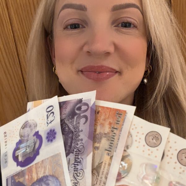 💃✨ WIN £100 CASH FOR YOUR NEXT GIRLS’ NIGHT OUT!