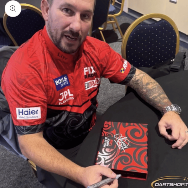 ✍ 🏴󠁧󠁢󠁷󠁬󠁳󠁿 WIN - HAND SIGNED JONNY CLAYTON 50 YEAR PLAYER EDITION DARTS OR £100 CASH (AUTO DRAW)(2)