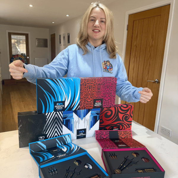 🔴 LIVE DRAW · RED DRAGON 50-YEAR LIMITED EDITION PLAYER BOX BUNDLE OR £400 CASH